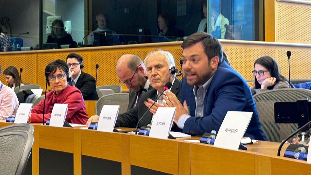 European Free Alliance (@efaparty) on Twitter photo 🇪🇺🫠 ‘United in diversity’. Yet, the Slovenian speaking minority of Austria does not still have all their language rights guaranteed.
Our member party Enotna Lista took part in the <a href="/EP_Petitions/">PETI Committee Press</a> Committee today to denounce this.
It’s time for the EU to move on language rights. 🇪🇺🫠 ‘United in diversity’. Yet, the Slovenian speaking minority of Austria does not still have all their language rights guaranteed.
Our member party Enotna Lista took part in the <a href="/EP_Petitions/">PETI Committee Press</a> Committee today to denounce this.
It’s time for the EU to move on language rights.