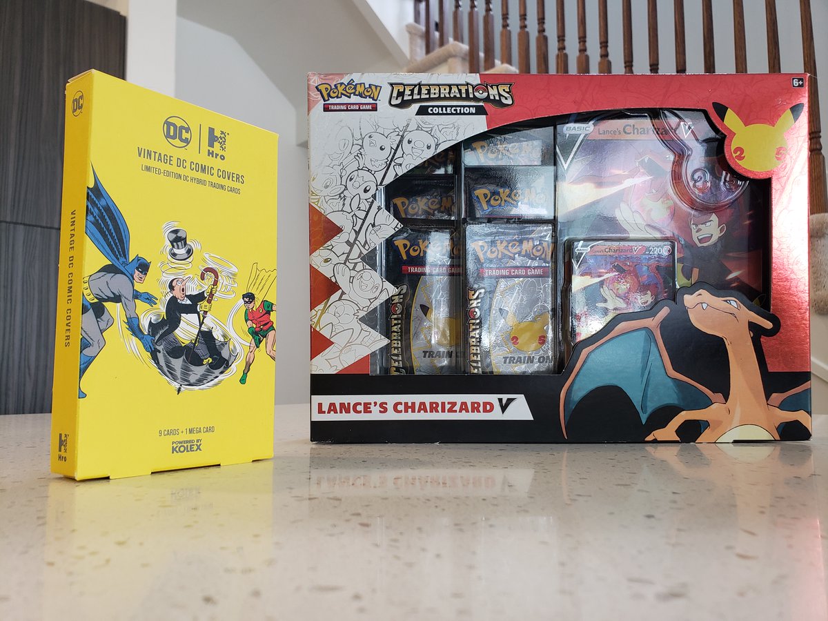#POKEMON x #HRO Giveaway 🚨🚨🚨🚨🚨🚨🚨 To Celebrate @hro's brand new FREE Set that anyone can grab a pack from, Lets giveaway some classic Sets to commemorate LIKE ✅ RETWEET ✅✅ TAG THREE PEOPLE ✅✅✅ WINNERS CHOICE - A) POKEMON Celebration Lances Charizard V box…