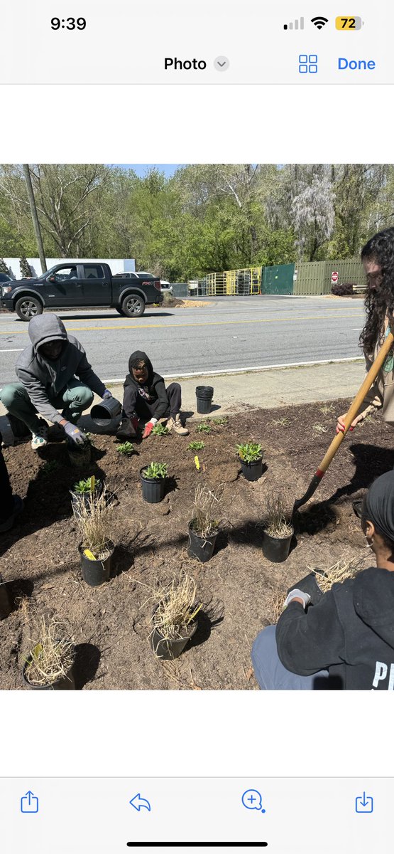 PearsonLawGroup's tweet photo. Over the weekend, My Brother’s Keeper of Atlanta, Inc. participated in a beautification project alongside the Blue Heron Nature Preserve to help support their mission: Creating a personal experience with nature through conservation, Education and the arts 🪴🌻 @bhnpatlanta https://t.co/r3S9QSx5i2