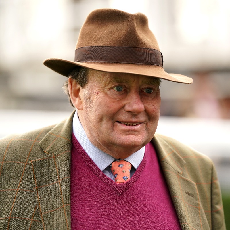 The @sevenbarrows is back! Trainer Nicky Henderson joins us on Sky Sports Racing from midday to discuss his Aintree squad...