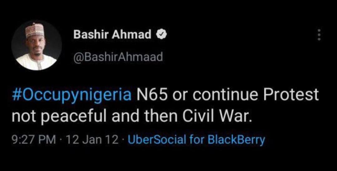 @BashirAhmaad APC met dollar 💵 at less than 200 Naira to a dollar 🤡🤡 APC right from Buhari created this economic mess of free fall of the Naira & runaway inflation so APC SHOULD FIX THE ECONOMIC MESS THEY CREATED & stop looking for commendation for mediocrity Btw, no civil war again?👇