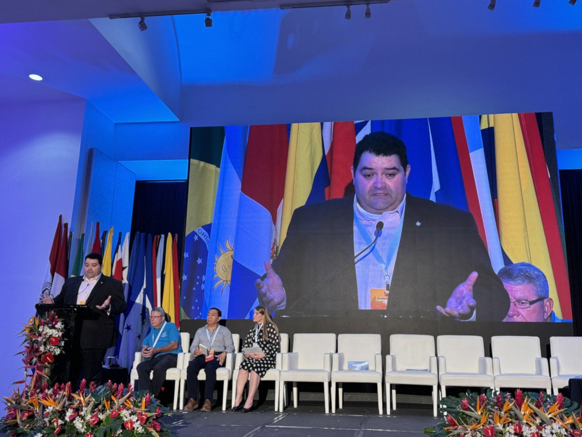 An honor to represent @NEAToday & present in spanish at @eduint Latin American Regional Conference to discuss trends in U.S. education & our commitment for racial, social, & economic justice as part of our work to promote, protect, & strengthen public education.
#GoPublic