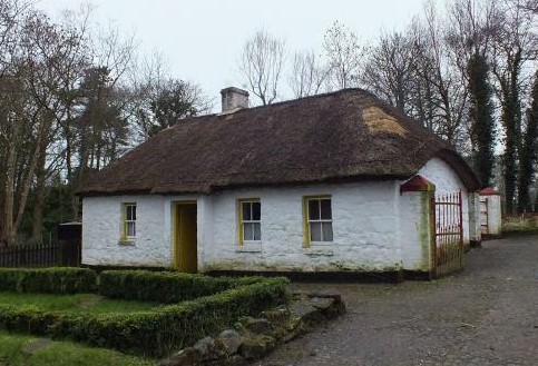 Bursaries are available for the Vernacular Architecture Group's conference in Ulster on 11-15 June and we're still accepting applications but do be quick if you're interested - info at vag.org.uk/conferences.htm. @ulsterahs @ufm_cultra @ArchUlster @TradSkillsNI @heritage_houses