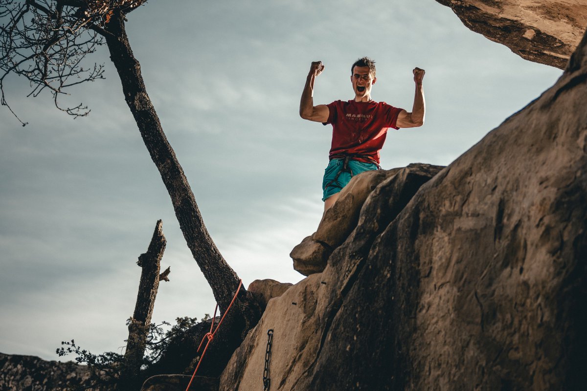 When I first heard of James Pearson's (<a href="/OnceUponAClimb/">Once Upon A Climb</a>) Bon Voyage route, I knew I had to go there immediately. It simply looked too good and a bit scary 😀
Watch the new testpiece film on my YouTube - youtube.com/watch?v=ji4At7…

📷 Petr Chodura
#climbing #tradclimbing #france