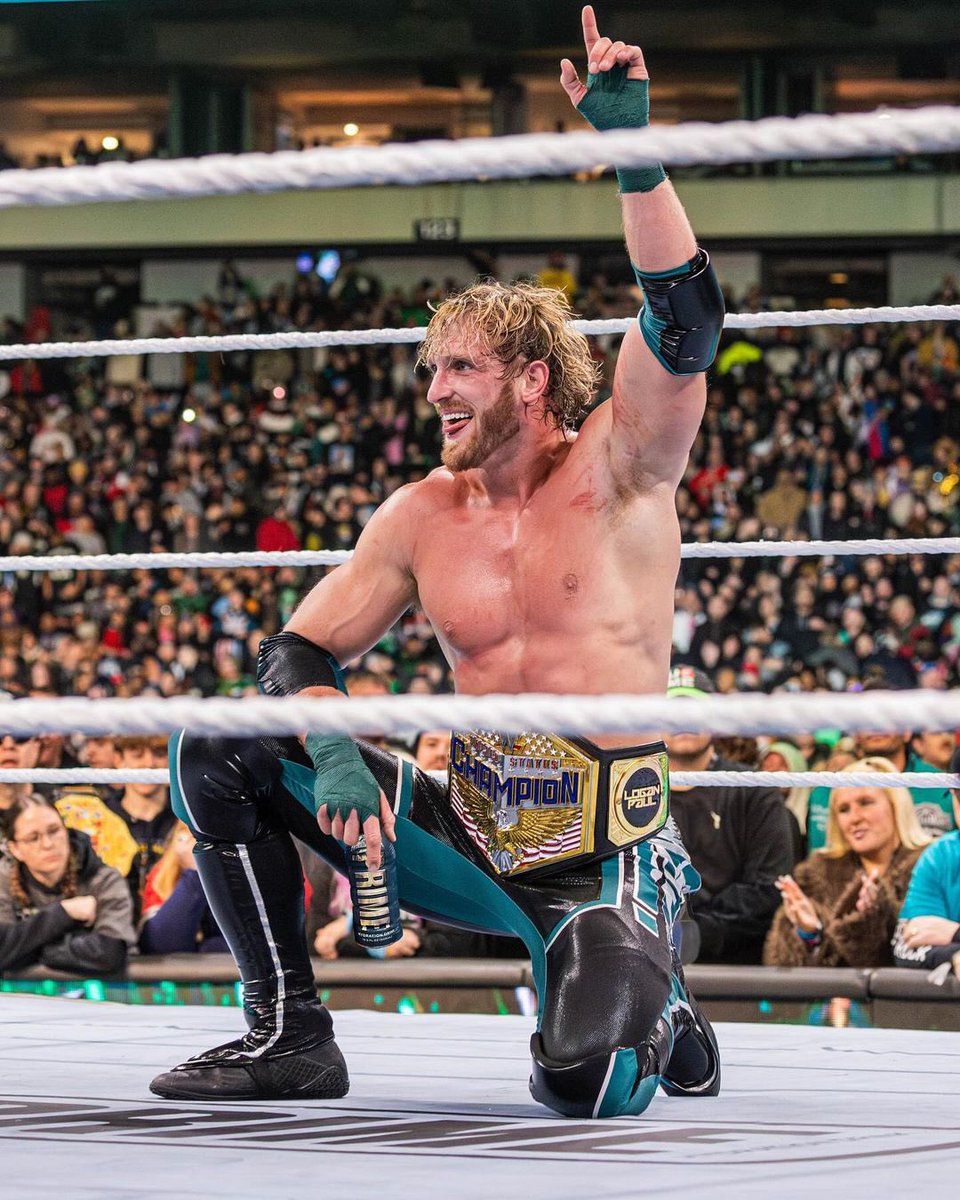Thirst for Logan Paul 🤤 tweet media