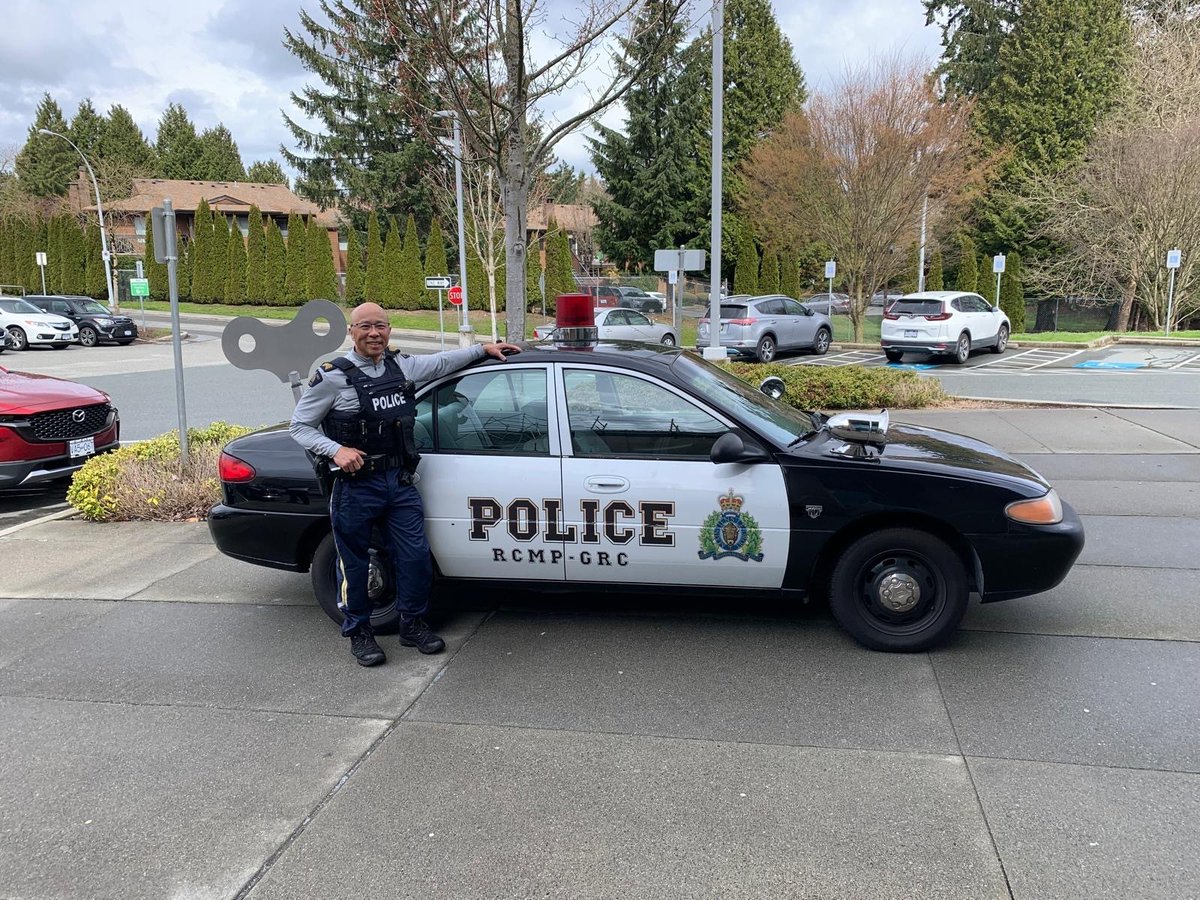 A great display of creativity & talent at the @CityofSurrey Slam Jam on April 6, which featured youth basketball & dance competitions, as well as music by young jazz performers. Our officers were on hand to engage with local youth & families enjoying this inspiring event.