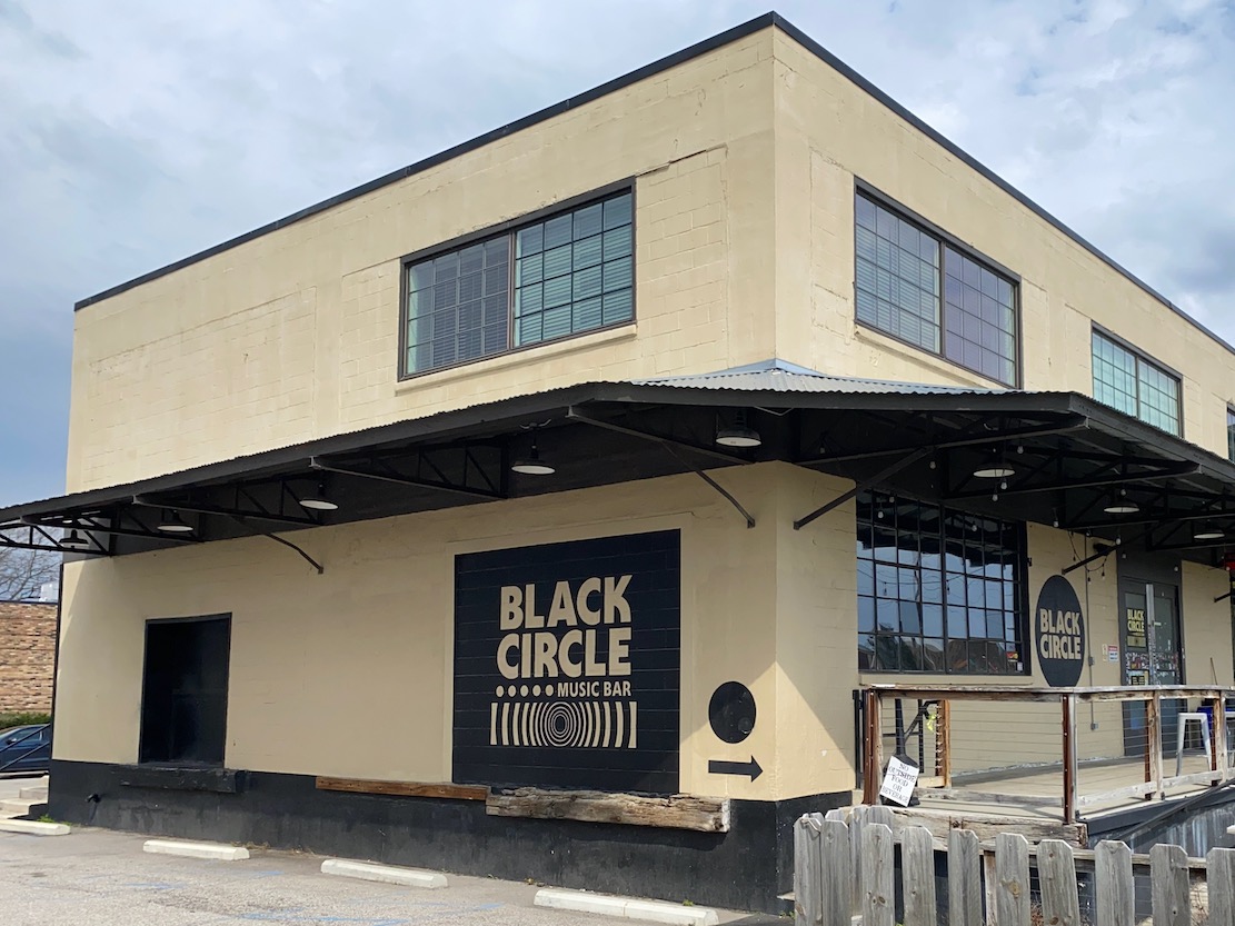 It's difficult to think of a better day to share news related to a business known as BLACK CIRCLE. @BlackCircleBeer to expand with music-focused venture on 10th Street. Details at @IBJnews: tinyurl.com/2k75xkda