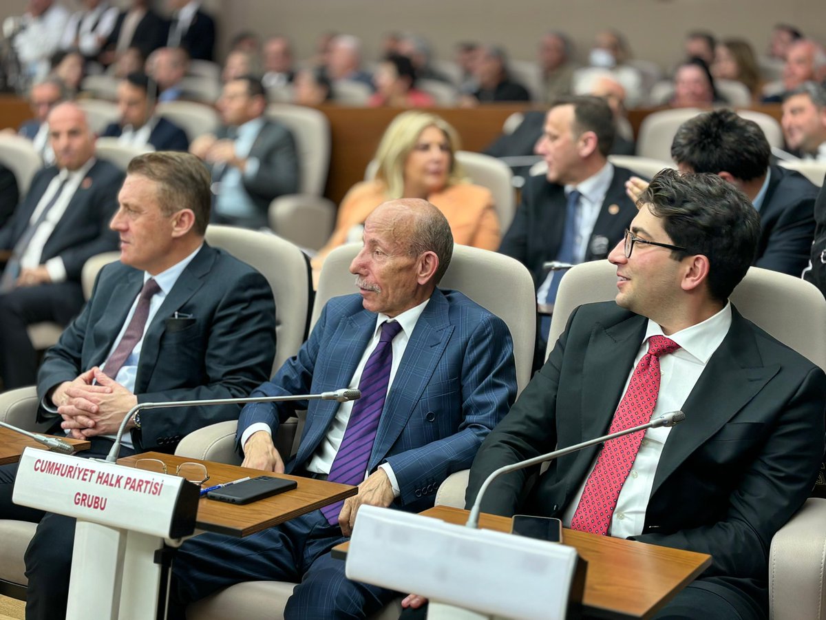bkrbld's tweet photo. Bakırköy Belediyesi yeni dönem Belediye Meclisi ilk toplantısı Başkan Dr. Ayşegül Ovalıoğlu ve meclis üyelerinin katılımıyla gerçekleşti. 
Alınan kararların tüm Bakırköy halkına hayırlı olmasını dileriz. https://t.co/pulUH30gTZ