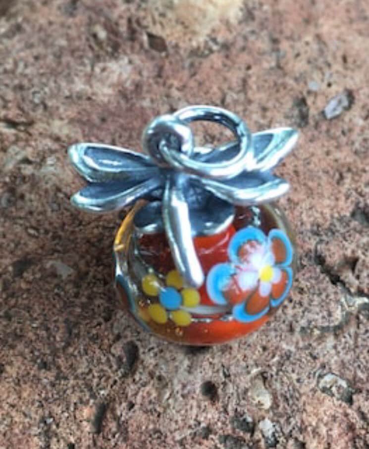 #etsy #Accessories #beautiful #etsyfavorites #Etsyfinds #etsygifts #EtsySeller #etsyshop #etsystore #giftsforher #sterlingsilver #silver #dragonflies #Flowerbeads #glassbeads #charms #JamesAvery #jewelry #Gorgeous addictedtoshabby.etsy.com/listing/109532…