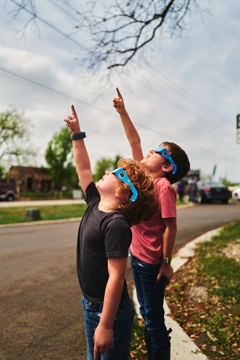 Eclipse watch from @JohnsonCityTX, Texas! Thank you @ChallengerTLH for the glasses!