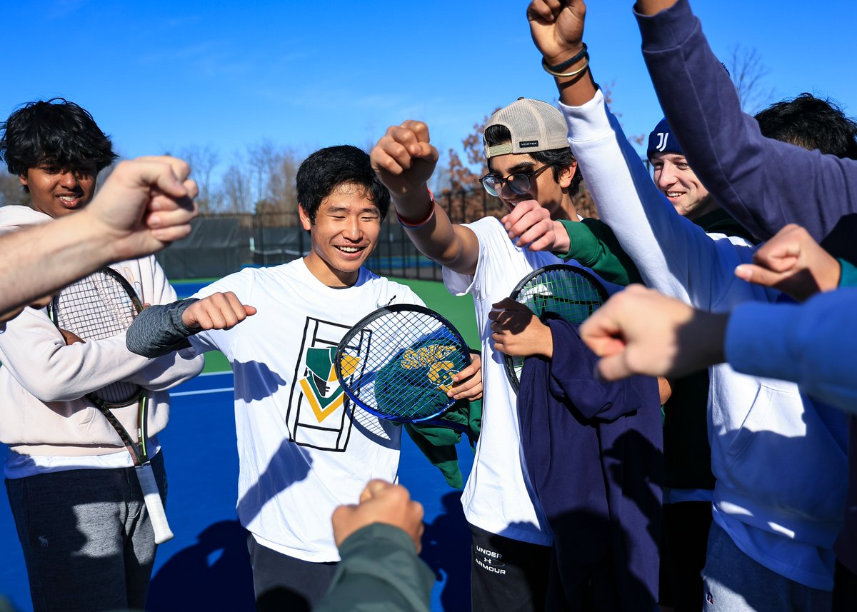 We were on the court with the Boys’s Tennis team on Saturday. The Patriots hosted Conant and New Trier in a triangular meet and fell to both teams. We wish you the best of luck on the rest of your season!! Check out full gallery in daily digest. @SHSPatRiot 📸 @joellerner