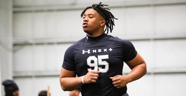 VIP Scoop: Opelika (Ala.) Top247 DL Malik Autry, an Auburn commit, is set to take a two day visit to Miami this week. The 6-5.5, 320-pounder is considered the No. 34 overall player and No. 4 DL in the country this cycle. 247sports.com/college/miami/…