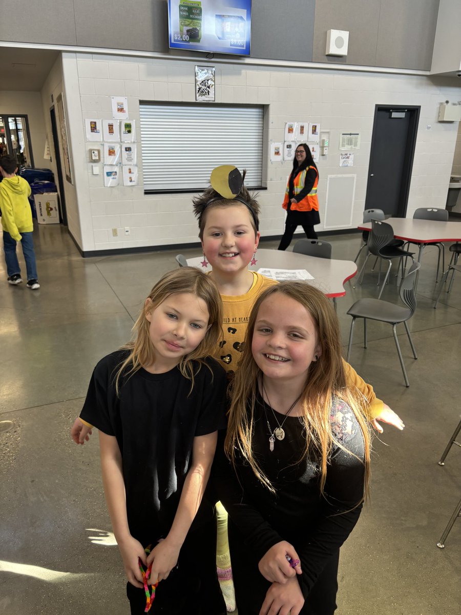 #4ONeillrocks had its very own solar eclipse <a href="/IRIC_WC/">IRIC</a> <a href="/WCPS72/">Wolf Creek Schools</a>