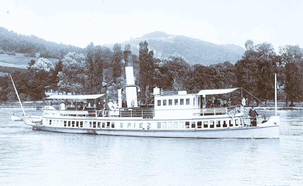 Screw Steamer 'Spiez' in its original configuration on Lake Thun in Interlaken.