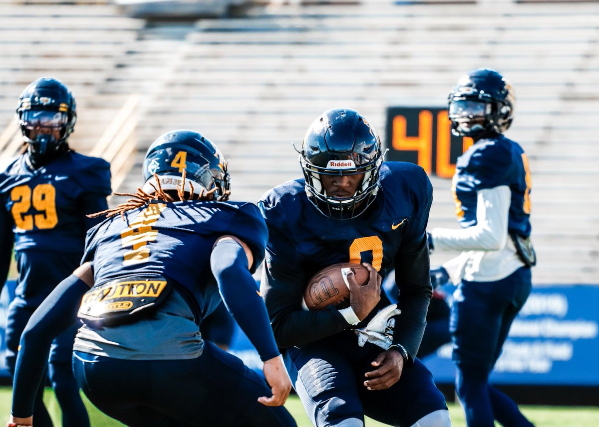 Getting to it! 

#AggiePride | #Elite | #CAAFB