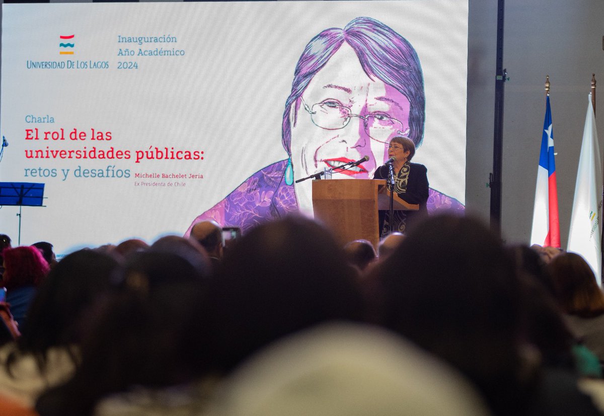 Con una charla magistral sobre el rol de las universidades públicas en nuestro país, la ex Presidenta, Michelle Bachelet participó de la inauguración del año académico de la Universidad de Los Lagos de Osorno.