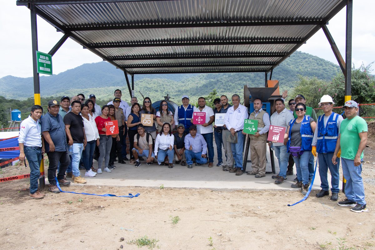 📌Perú da un paso significativo hacia una minería artesanal más limpia. Se inaugura la primera planta para procesar oro sin mercurio en #Piura, en beneficio de mineros, seleccionadoras de mineral y el medio ambiente. Más información: bit.ly/3PT2TlY #MakeMercuryHistory