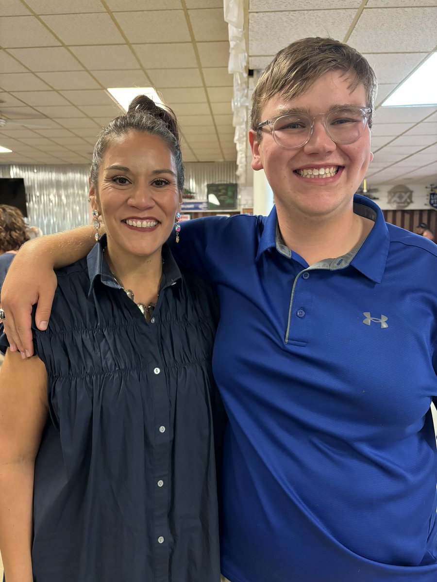 Senior Serve was a great way to celebrate with our Seniors! Thank you to this amazing senior Mason Jones for allowing me to celebrate with him and his family.
<a href="/SeguinHSTx/">Seguin High School</a> 
<a href="/lasirena73/">Christine Peréz (ella/she/her)</a> 
<a href="/saldanact/">Cristóbal T. Saldaña, Ed.D.</a> 
<a href="/McQueeneyElem/">McQueeney Elementary</a> 
<a href="/SeguinISD/">Seguin ISD</a>