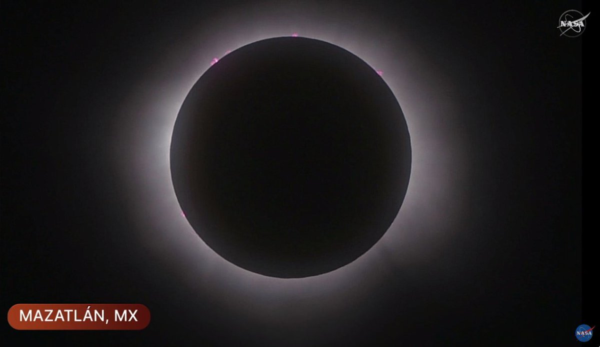 #EclipseTotal en Mazatlán, México, cuando son las 14:09 Hora Local en Venezuela #EclipseSolar2024