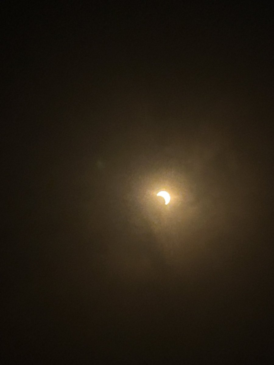 #firstalertwx Paris #Texas #SolarEclipse2024 @ActionNewsJax @WOKVNews bit less than 30 min to totality