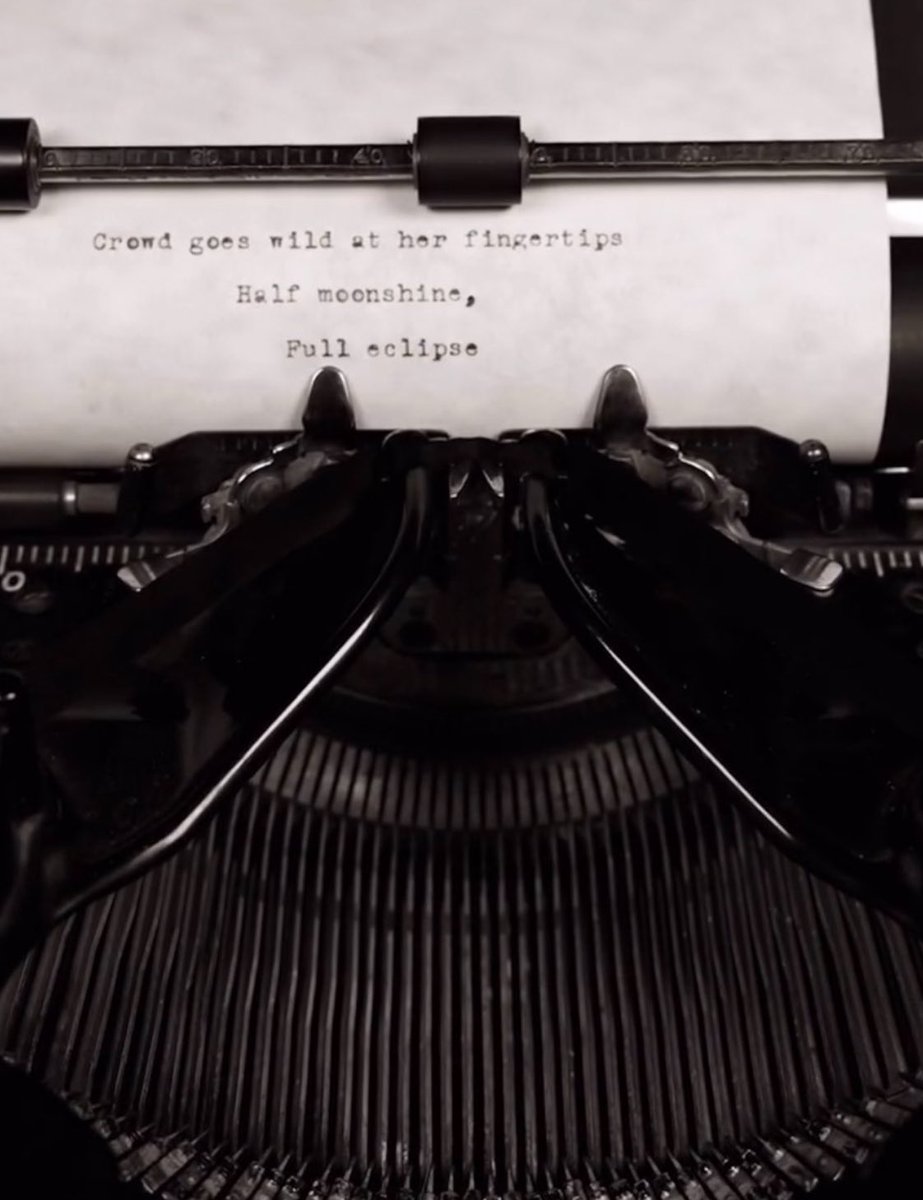TAYLOR SWIFT 
THE TORTURED POETS DEPARTMENT
APRIL 19th 

Crowd goes wild at her fingertips
Half moonshine,
Full eclipse #TSTTPD
