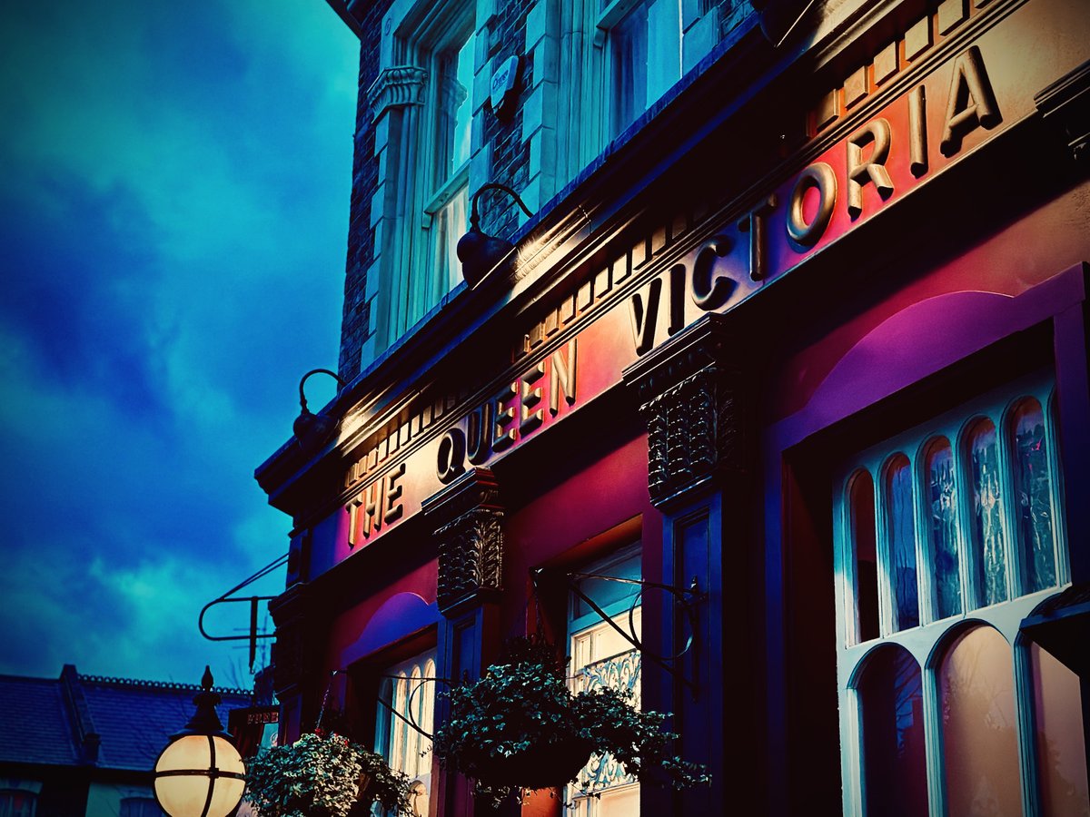 I'm on directing duties for <a href="/bbceastenders/">BBC EastEnders</a> this week. Jeez, there's a heck of a lot going on! Fist bumps as always to cast and crew. #Eastenders