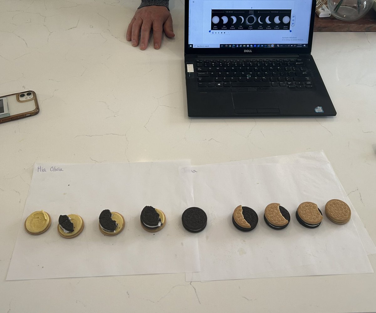 I’m in mom mode this afternoon… Today at lunch, I challenged my kids to recreate the phases of the solar eclipse using five Maple and Original Oreo cookies each! I’d say they did pretty well!! @Oreo ☀️🕶️ #SolarEclipse2024