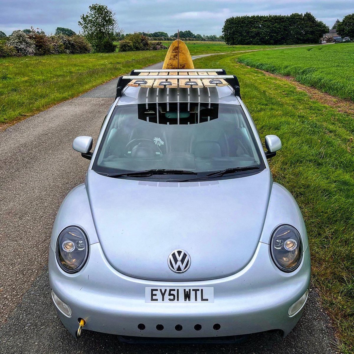 FOR SALE Clearing space for new camper based projects so my poor little beetle pick up has to go 🥲 V5, manual, lift kit, skid plate, pick up conversion, comes with matching chairs, roof rack and leather interior. Sat for 6 months, sold as a non runner - lovely summer project