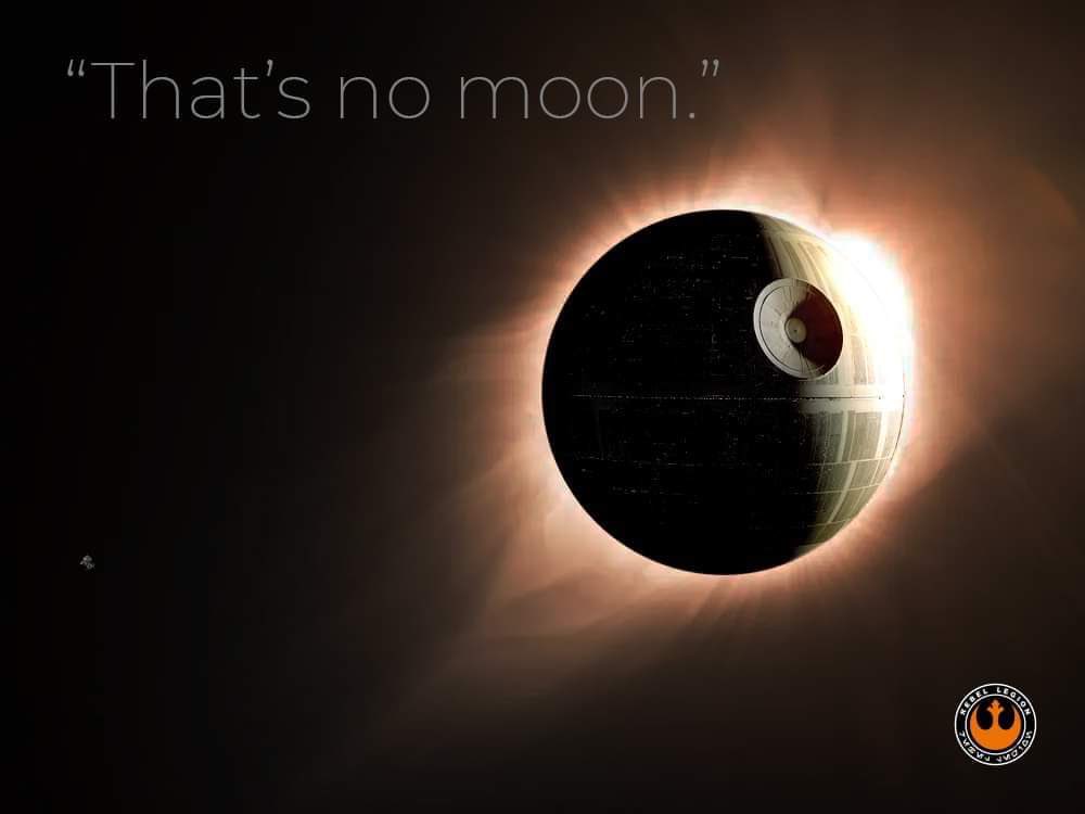 Ese momento cuando te das cuenta en medio del Eclipse, que no es la Luna🌑 😜🤣🤣🤣🤣🤣🤣🤣🤣🤣🤣🤣🤣 #Eclipse #Eclipse2024 #EclipseSolar #EclipseSolar2024 #StarWars