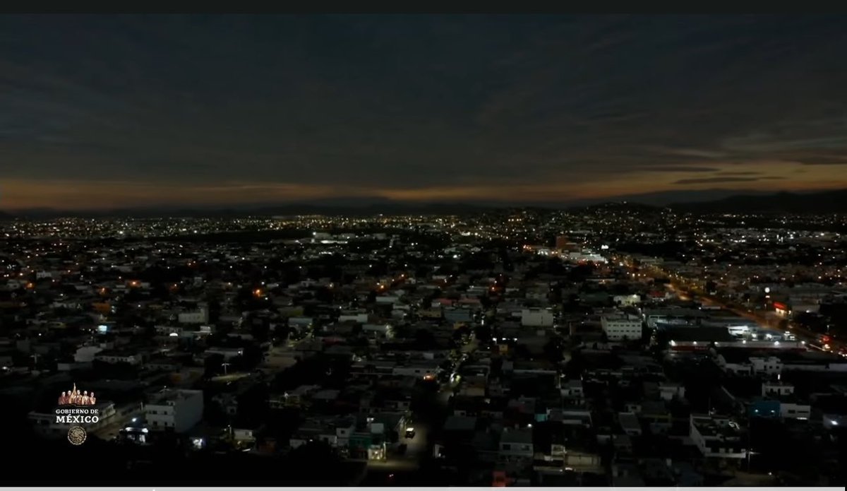 mniyoongi_'s tweet photo. que bonito mazatlán oscuro a las 11 de la mañana #Eclipse2024 https://t.co/MOxAwrsnw1