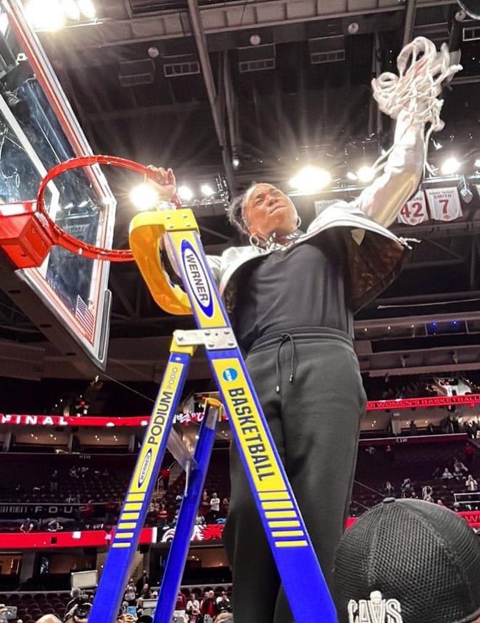 Congratulations to Dawn Staley and women of South Carolina basketball team on winning the NCAA Women National Championship and capturing a perfect season.  Coach Staley is a true inspirational leader and couldn’t be happier to see her at the epicenter of sports excellence 👊🏿❤️