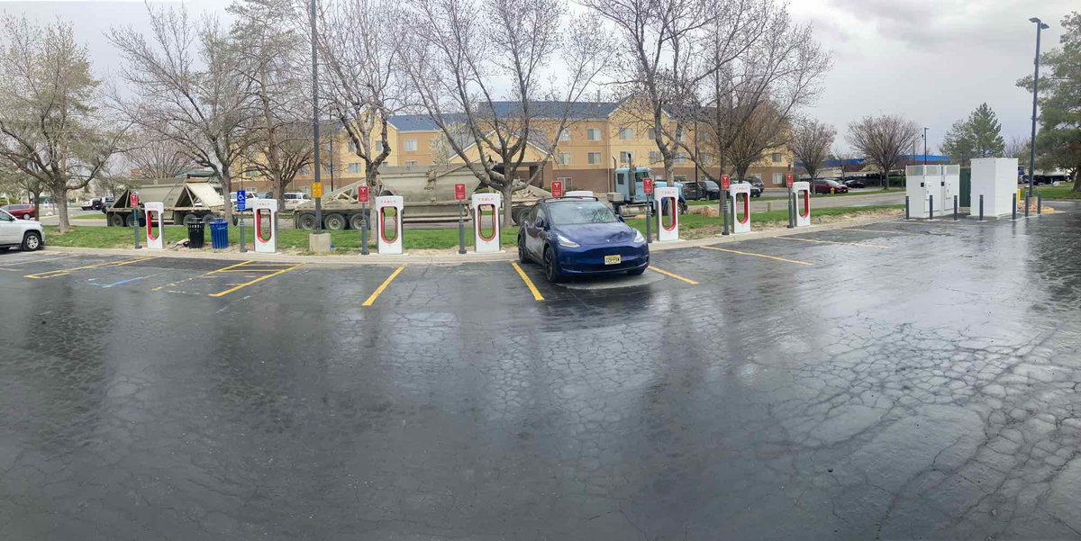 New Tesla Supercharger: Salt Lake City - Admiral Byrd Rd (8 stalls) tesla.com/findus?locatio…