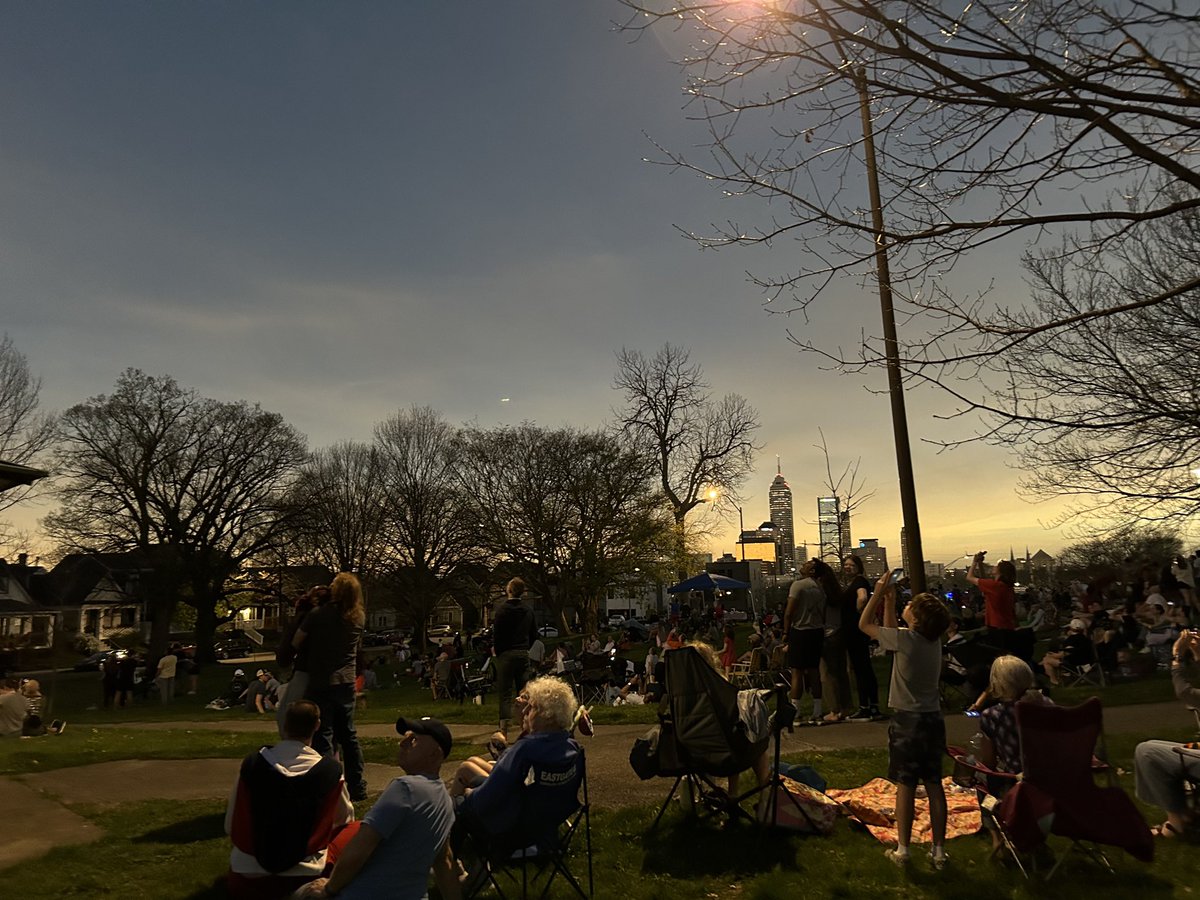Great crowd at Highland Park for the eclipse!
