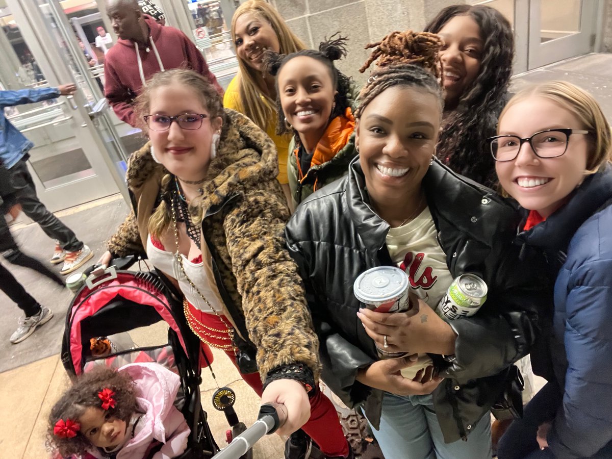 🏀🌟 A huge shoutout to the Chicago Bulls for hosting our Youth Action Board this past Friday, April 5! It was an unforgettable experience for all who attended. From the electrifying game to the vibrant atmosphere, our YAB members had an incredible time. #ChicagoBulls #YAB