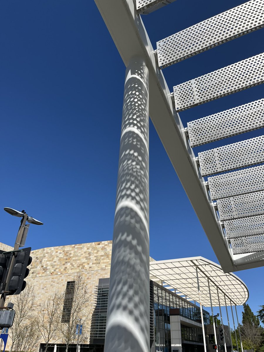 Weirdoooo101's tweet photo. I got some neat photos of the eclipse :D in California we only get about 30% coverage but I love the crescent shadows so much <3 https://t.co/CIge6QO0TC
