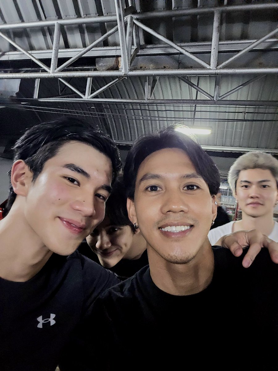 ยินดีต้อนรับน้อง <a href="/tawattannn/">FOURTH</a> สู่ทีม #mondayknightsfc ครับผม ได้เตะบอลด้วยกันละนะทุกคน 😁🥰 #fourth <a href="/mynameisnanon/">NANON</a> <a href="/yourmoodym/">YourMOOD</a>