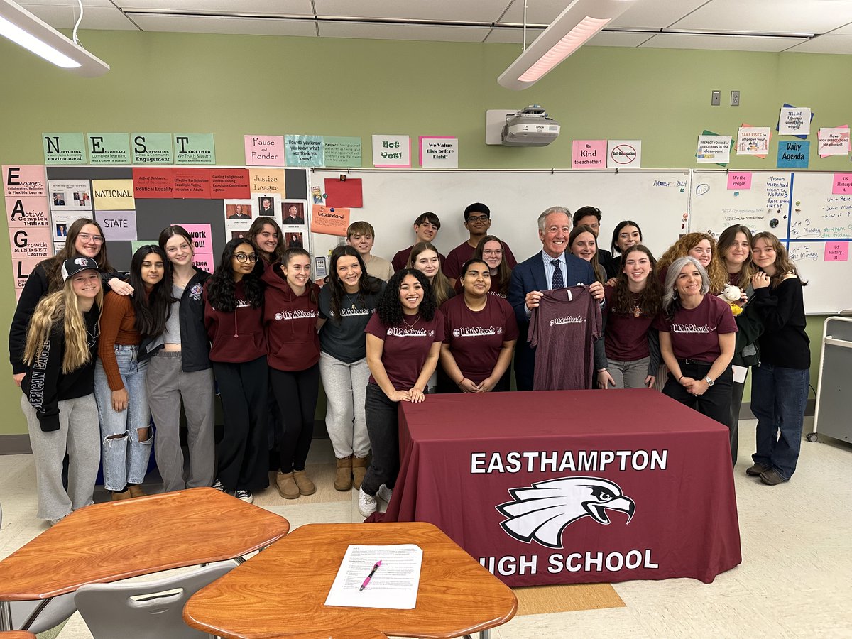 Best of luck to Easthampton High School's 'We the People' team as they compete in their 7th straight National Finals. I had the pleasure of visiting EHS in March to help students prepare for the national competition. I have no doubt they will make their community proud.