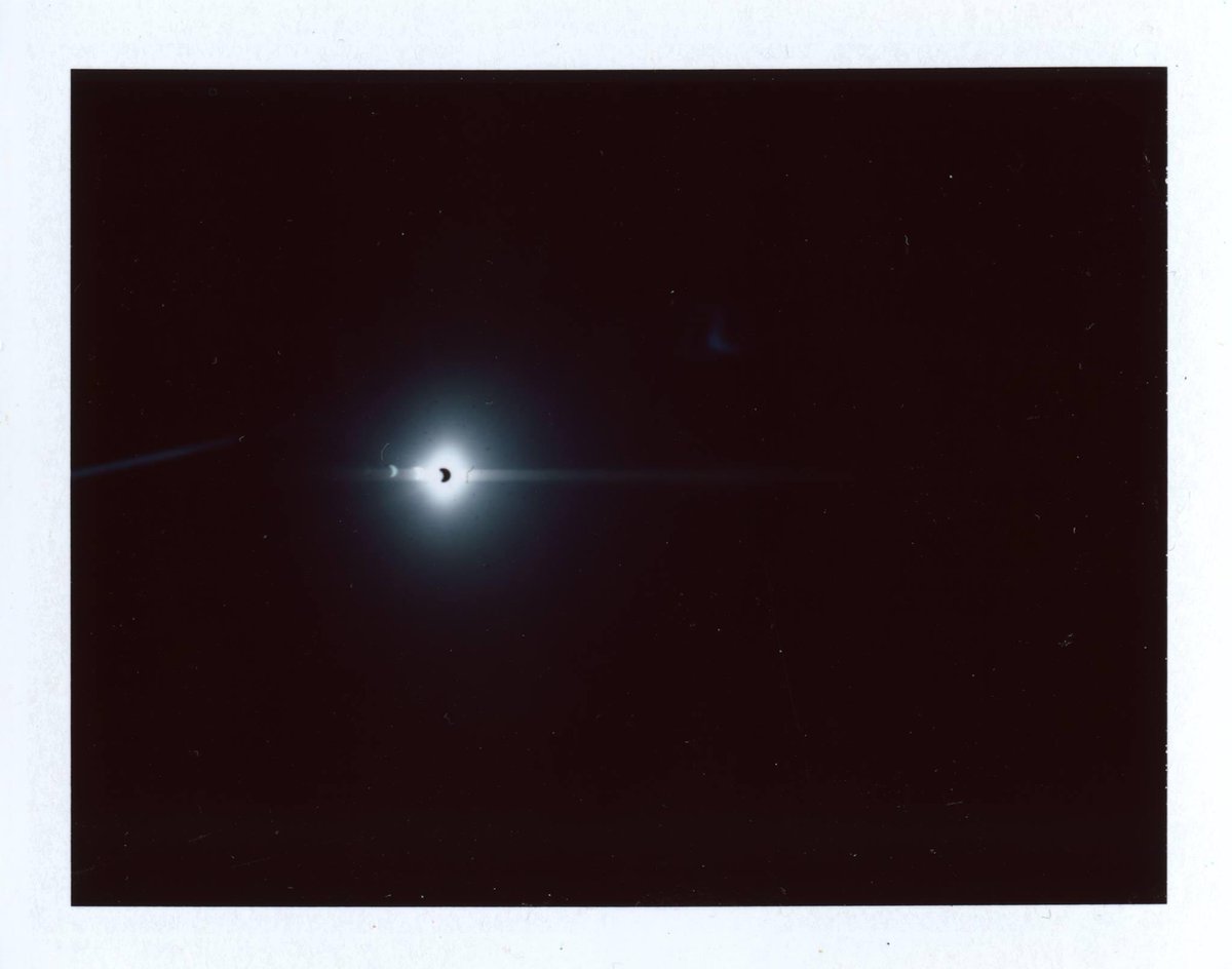 old polaroid packfilm photo i took of the august 2017 eclipse in california

//shot on polaroid 100 land camera, fp-100c film