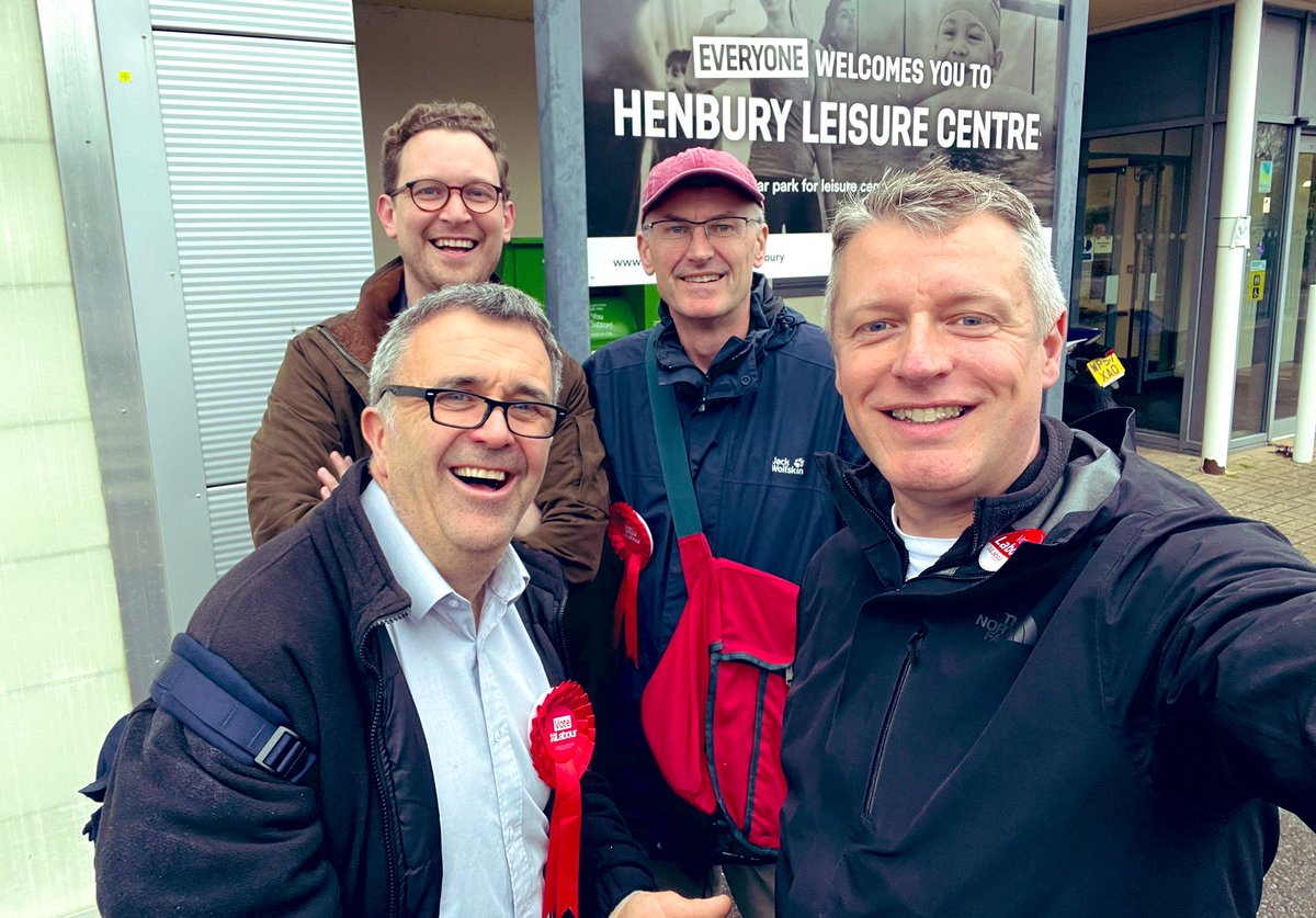 Popped up to #Bristol to help @LabourBristol in their local election campaign today. Good canvass session in Henbury this evening despite the rain and it is genuinely lovely being on the same canvass team as @darrenpjones again! Good luck to local candidates Wendy and Peter here