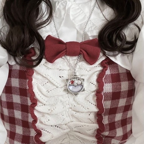 ꛊ    ֹ   𝗱𝗶𝗻𝗮́𝗺𝗶𝗰𝗮𝘀 en 𝗽𝗅𝖺𝗍𝗼 by 𝗮𝗱𝗺 𝗋𝗈𝗌𝖾

 ✷  ¿Cómo participo? Es simple! Solo debes de dar rt y comentar "listo!", las dinámicas serán por artículos y cuentas premiums. — ¿Cuál es el horario?: Comienza a las 15:30hrs de 𝗰𝗵𝗶𝗹𝗲. 𝗅𝗂𝗇𝗄 𝖺𝖻𝖺𝗃𝗈 ⤵