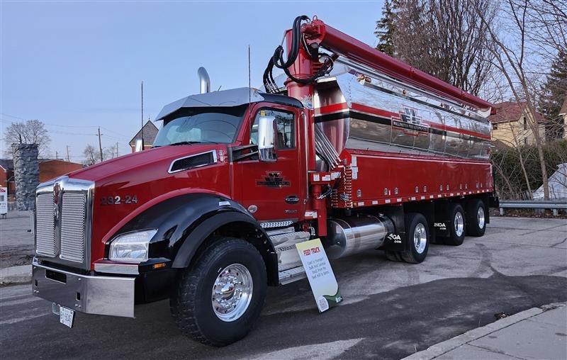 You get your food from the grocery store, but most farm animals in Ontario get their food delivered right to the farm in a truck just like this! Big thanks to @WallensteinFeed for bringing it along to the @ElmiraSapfest on Saturday! #FarmBKFST