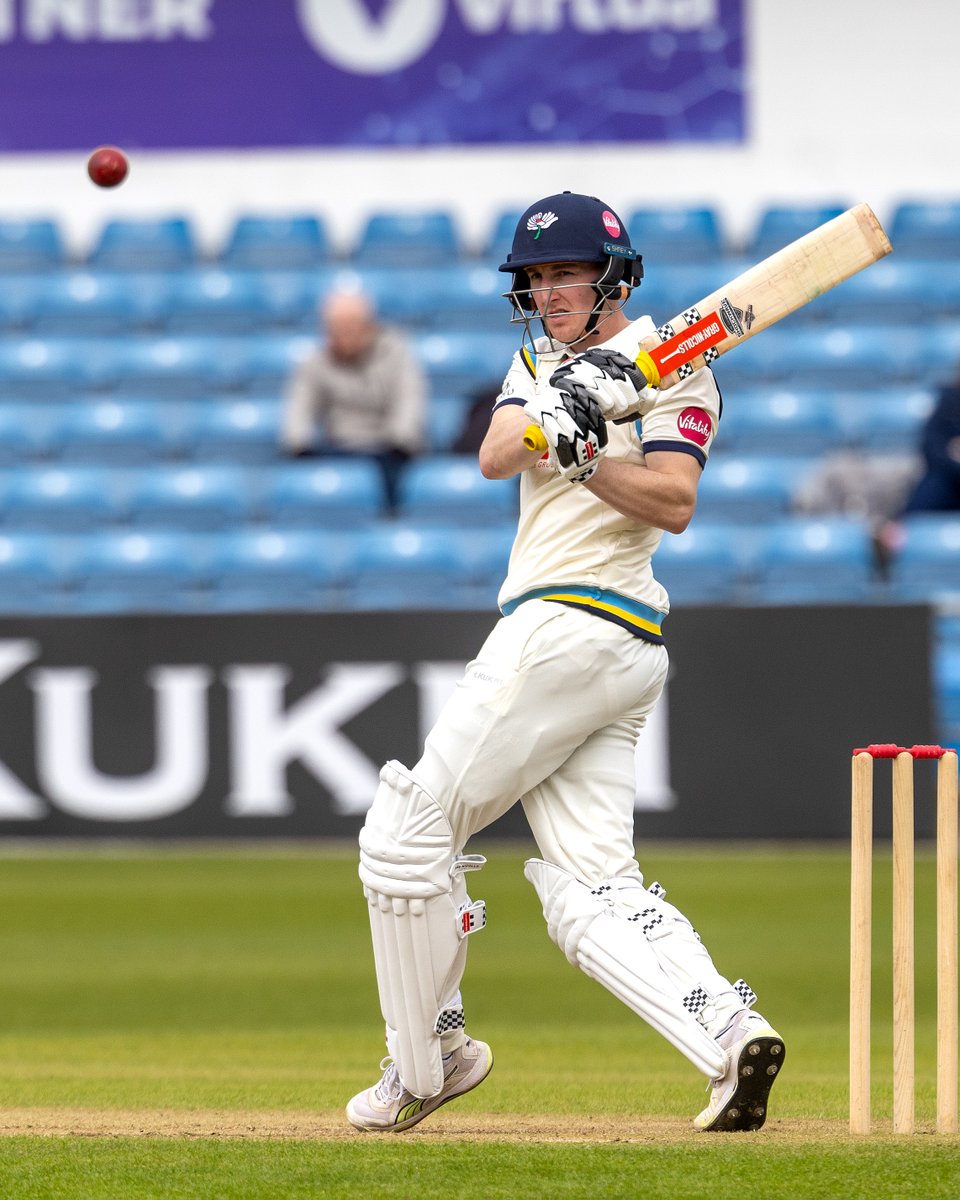 2nd set, @YorkshireCCC v @leicsccc , Day 4. @Harry_Brook_88  reached 100 n.o. (68 in boundaries, 69 balls) and YCCC declared. Here, & in next set, are photos of Brook's knock and acknowledgement. @TheCricketerMag , @rhirhibeee