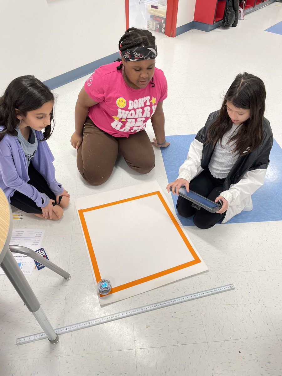 These Ss are learning about area and perimeter and applying coding, collaborating &amp; problem solving skills to show their understanding &amp; extend their 🤔 . <a href="/APSMath/">APS Math Office</a> <a href="/APS_STEM/">APS STEM</a> @Ed_TechK12 @MarissaEzrow <a href="/Sphero/">Sphero</a> <a href="/MrsCongableAPS/">Sarah Congable, NBCT</a>