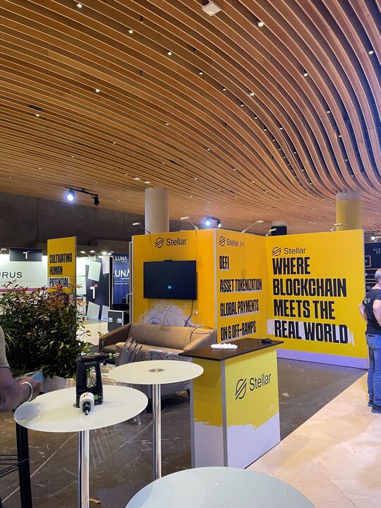 Hey Paris, blockchain for the real world is here 📍 
#BTS #PBW2024