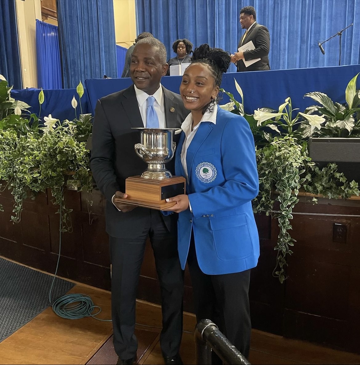 A HUGE congratulations to our very own graduating senior, Lailah Daniel, who received Hampton University’s most prestigious academic award given at the university apart from a degree, The President’s Cup. We are so proud! #WeAreHamptonU
