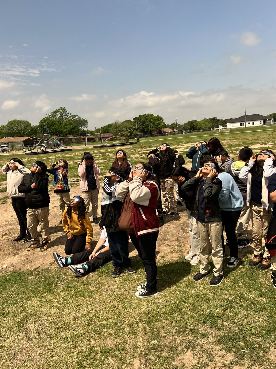 Our students are ready for the Solar Eclipse!! Such a great experience for them all!! 🌑☀️❤️ Thank you to the Perot for the glasses for everyone to experience this event!! @Region2DISD @Steps2Samuell @LauraRubioGarza @PerotMuseum