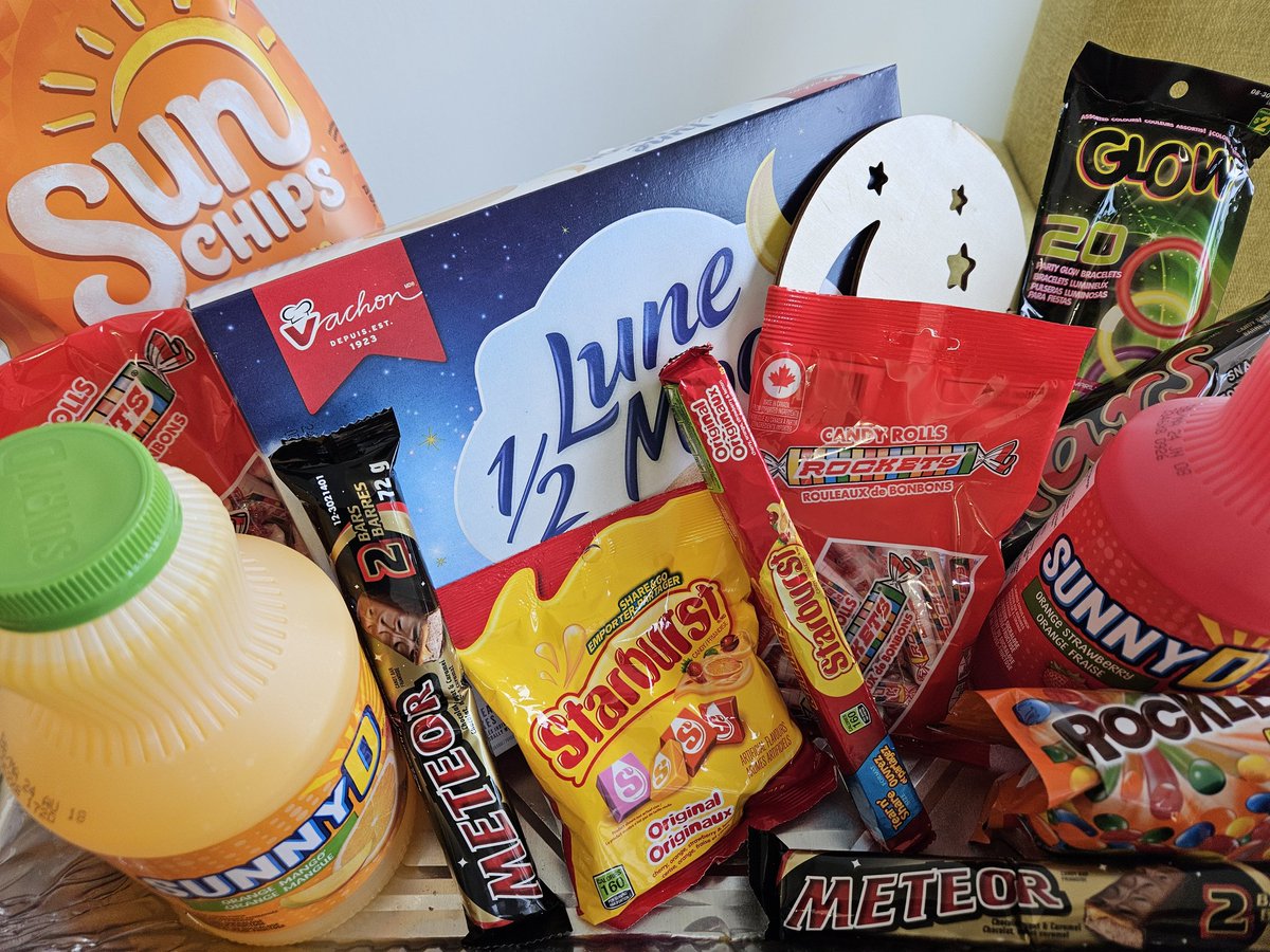 Is anyone more prepared for the solar eclipse? 
We've had the first glimpse under perfect clear skies in <a href="/LambtonShores/">Lambton Shores</a> 
 
#SolarEclipse2024