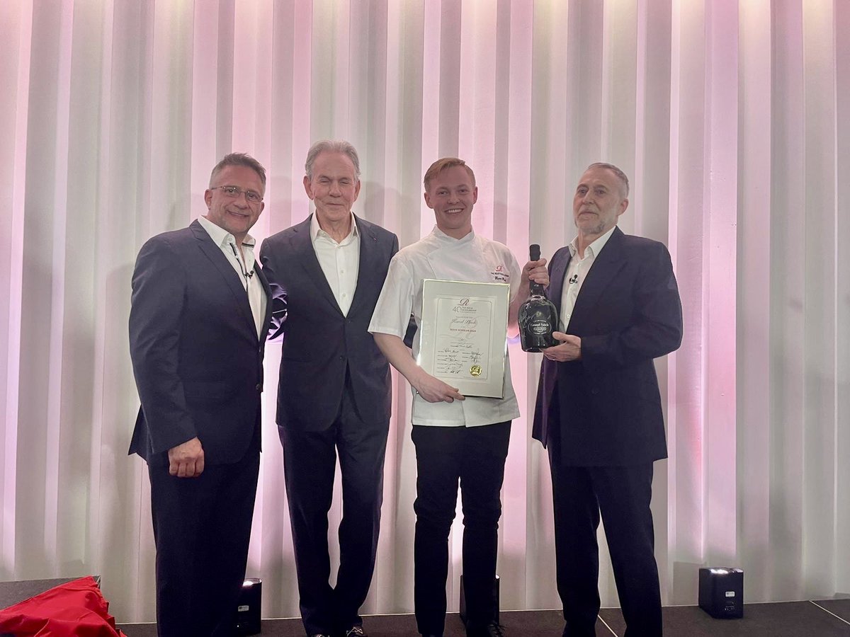 Congratulations to Karol Ploch, sous chef at Kerridge's Bar and Grill in London, who has won the 2024 Roux Scholarship 🏆 He said winning was the 'biggest achievement' of his career so far @RouxScholarship ➡️thecaterer.com/news/karol-plo…