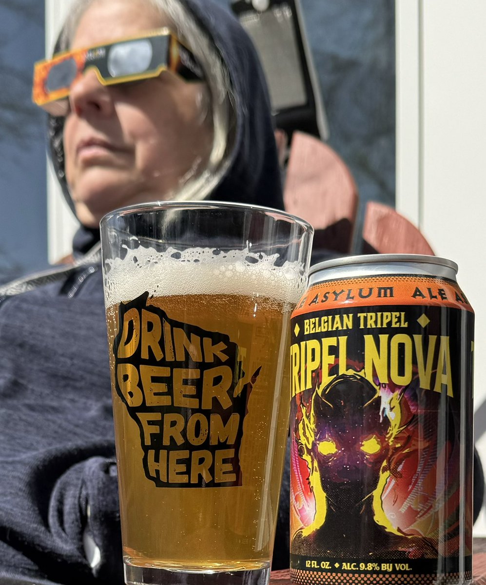 What #WIBeer goes with watching a rare North American solar eclipse described as having a path of #totality — 

#TripelNova #AleAsylum @Karben4