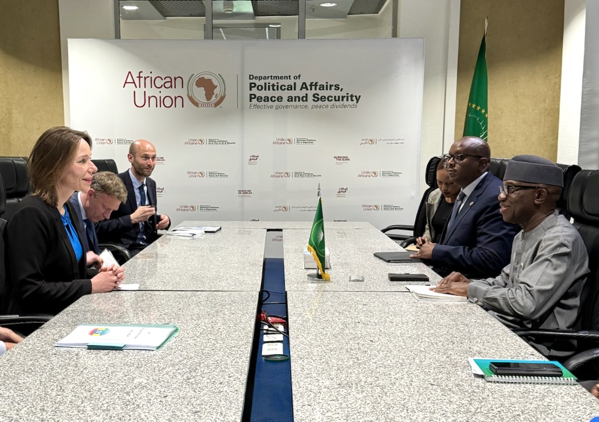 Close cooperation with the @_AfricanUnion is essential for effectively addressing common challenges, and to foster international peace and security. Pleasure to speak with AU Commissioner @Bankole_Adeoye in #Ethiopia, home to the headquarters of the African Union. 1/2